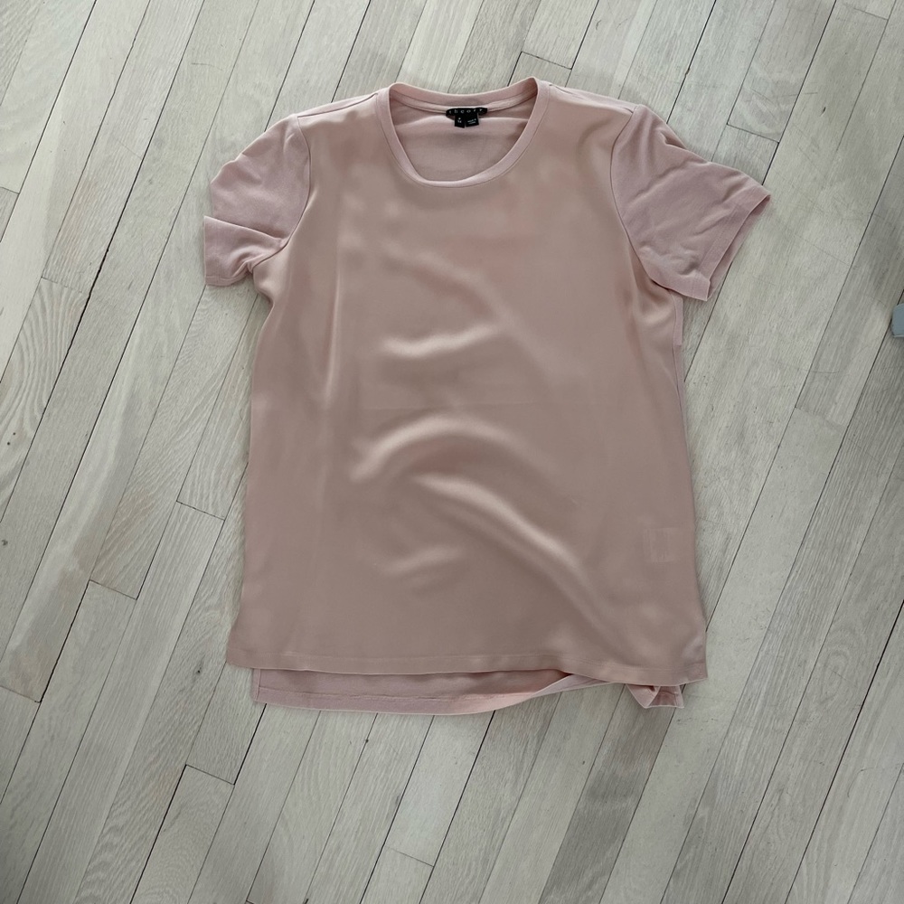 Theory Silk Short Sleeve Top in Blush Pink Size XS
